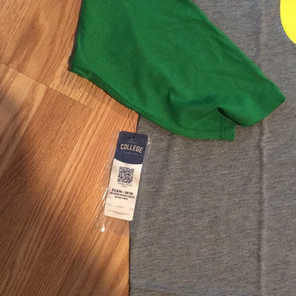 NWT Nike Oregon jersey. A must have! - Picture 3 of 4